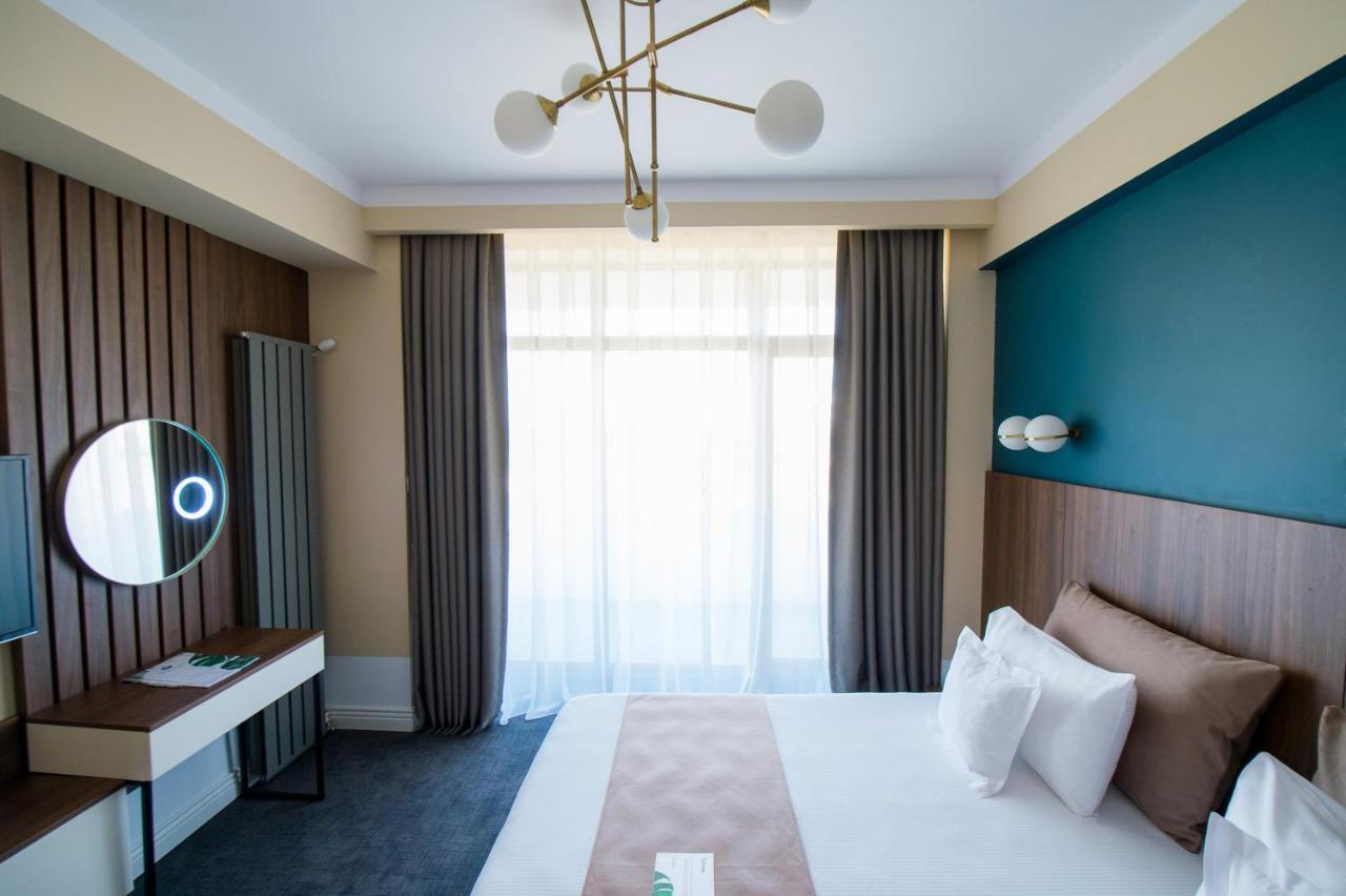 Hotel Oxford Mamaia Exteriör bild