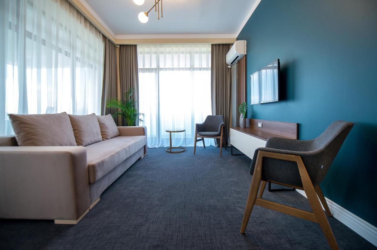 Hotel Oxford Mamaia Exteriör bild