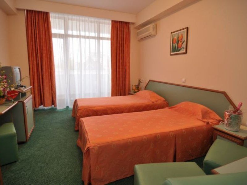 Hotel Oxford Mamaia Exteriör bild