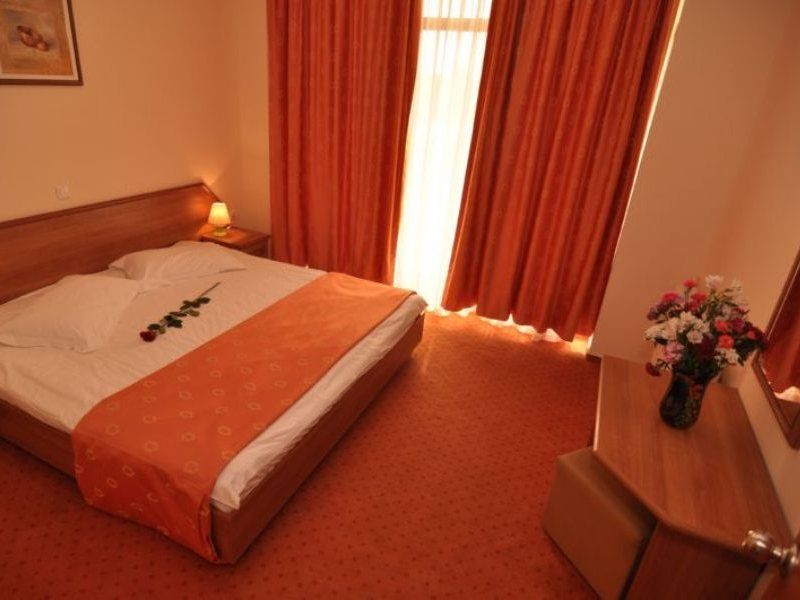 Hotel Oxford Mamaia Exteriör bild