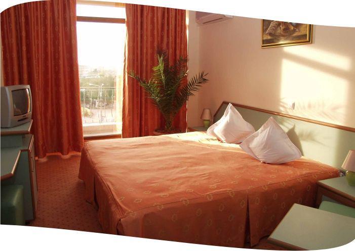 Hotel Oxford Mamaia Rum bild